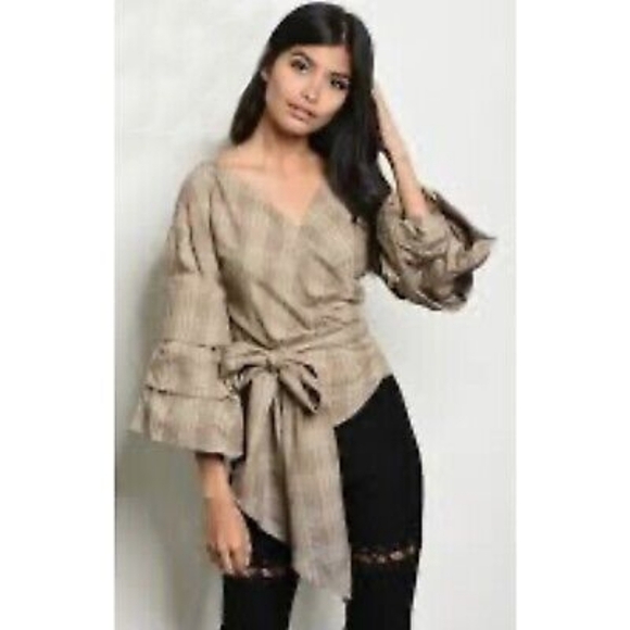 Do+Be Plaid Wrap Top with tiered bell sleeves size medium - Picture 16 of 16